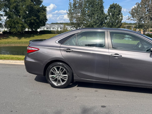 Used 2017 Toyota Camry SE image 20