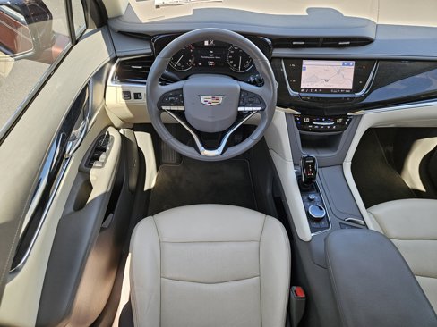 Certified 2023 Cadillac XT6 Premium Luxury w/ LPO, Premium Carpet Package image 15