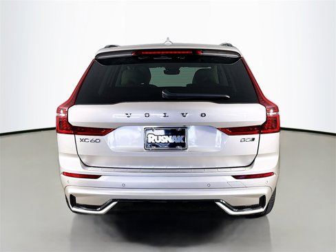 New 2026 Volvo XC60 B5 Ultra w/ Protection Package image 6