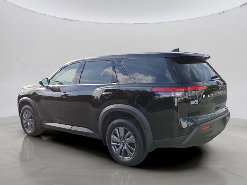 Used 2025 Nissan Pathfinder S image 26
