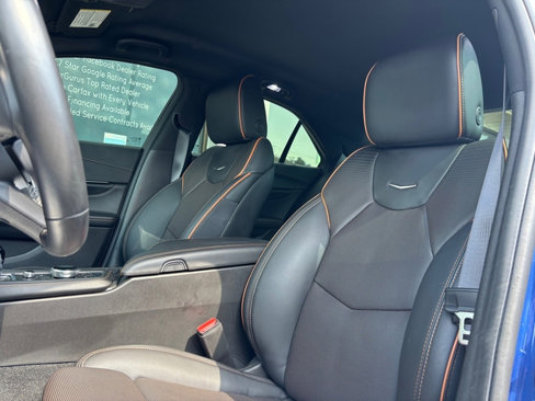 Used 2023 Cadillac CT4 V w/ Navigation Package image 9