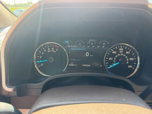 Used 2019 Ford F150 Lariat image 14