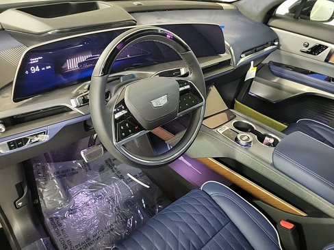 New 2026 Cadillac Vistiq Premium Luxury image 13