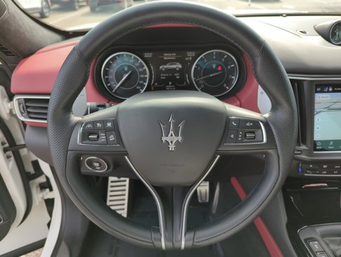 Certified 2022 Maserati Levante GT image 28