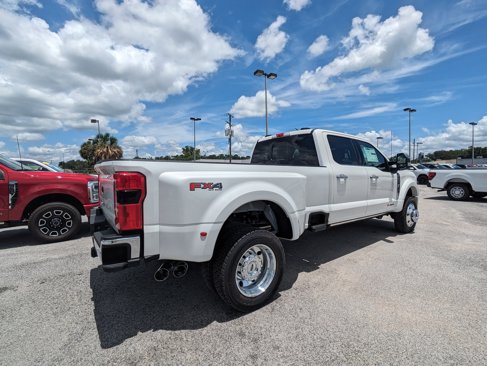 New 2025 Ford F450 Lariat w/ Lariat Ultimate Package image 6