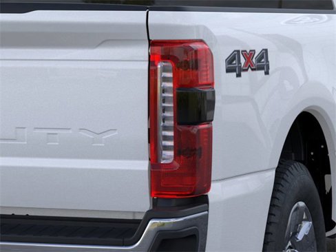 New 2025 Ford F250 Lariat w/ Lariat Ultimate Package image 21