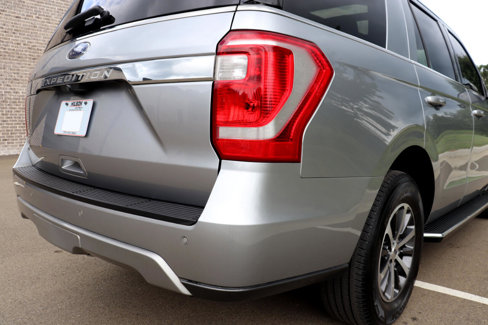 Used 2020 Ford Expedition XLT w/ Equipment Group 202A image 14