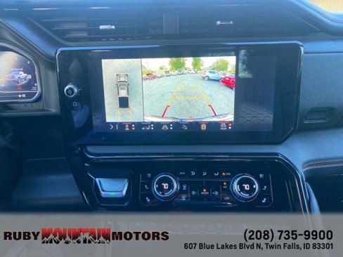Used 2024 GMC Sierra 1500 AT4 w/ Technology Package image 12