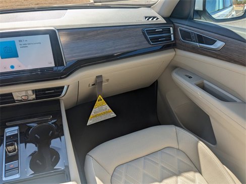 New 2025 Volkswagen Atlas SEL Premium R-Line image 18