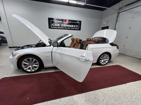 Used 2012 BMW 328i Convertible image 38