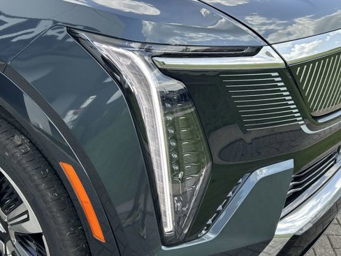 New 2026 Cadillac Escalade IQL Luxury image 8