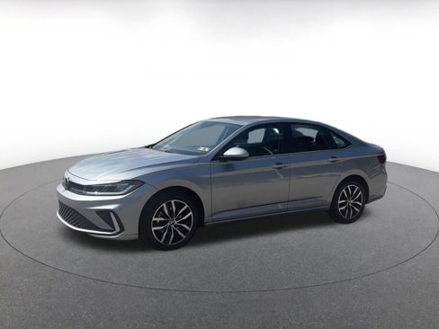 Used 2025 Volkswagen Jetta SE image 8
