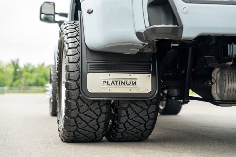 Used 2024 Ford F450 Platinum w/ FX4 Off-Road Package image 24