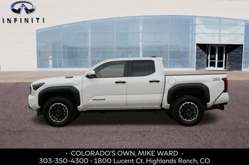 Used 2024 Toyota Tacoma TRD Off-Road image 2
