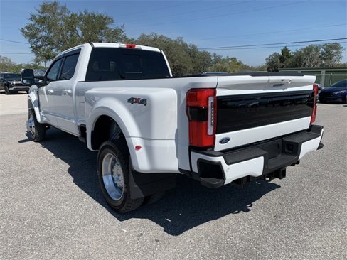 Used 2025 Ford F450 Platinum image 6