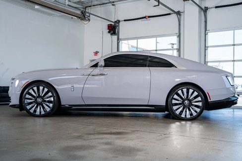Used 2024 Rolls-Royce Spectre w/ Spectre Launch Package image 8