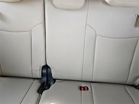 Used 2024 Toyota Sienna XLE image 7