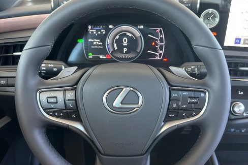 New 2025 Lexus ES 300h w/ Premium Package image 22