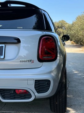 Used 2019 MINI Cooper S w/ Premium Package image 28