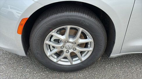 New 2026 Chrysler Voyager LX image 7