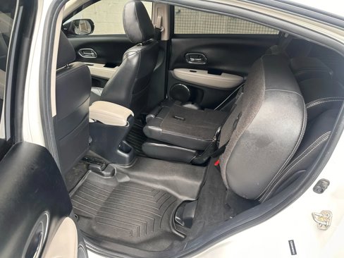 Used 2017 Honda HR-V EX image 23