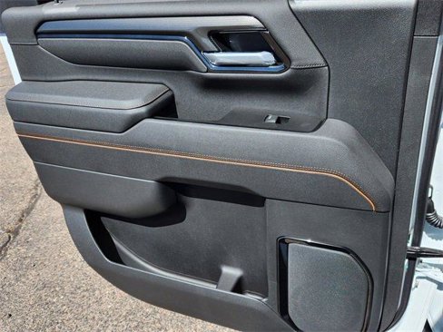 New 2025 GMC Sierra 2500 AT4 w/ AT4 Premium Plus Package image 10