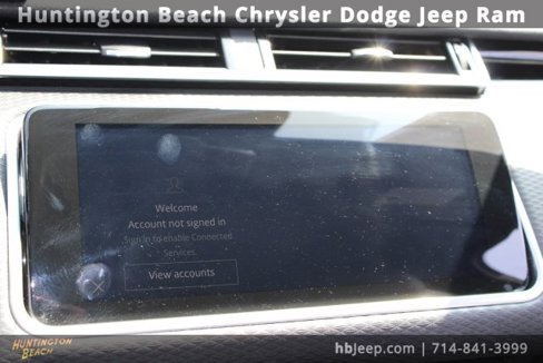 Used 2023 Land Rover Range Rover Velar R-Dynamic S image 32