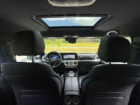 Used 2025 Mercedes-Benz G 550 image 30