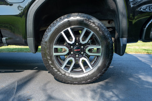 Used 2023 GMC Sierra 1500 AT4 image 10