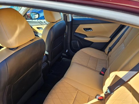 Used 2021 Nissan Sentra SV image 11