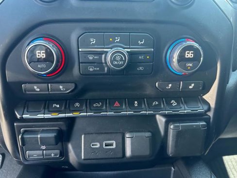 Used 2020 Chevrolet Silverado 1500 RST image 13