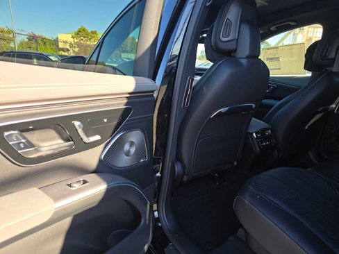 New 2026 Mercedes-Benz EQS 400 4MATIC SUV image 23