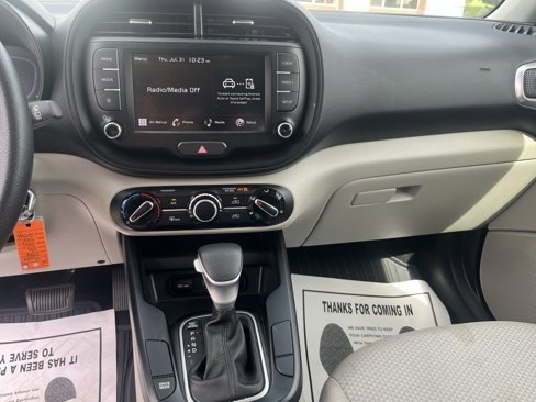 Used 2024 Kia Soul LX image 11