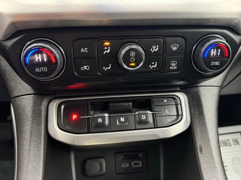 Used 2023 GMC Acadia SLT w/ Trailering Package image 27