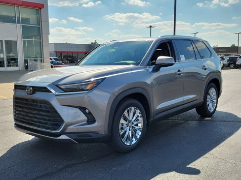 New 2026 Toyota Grand Highlander Platinum image 2