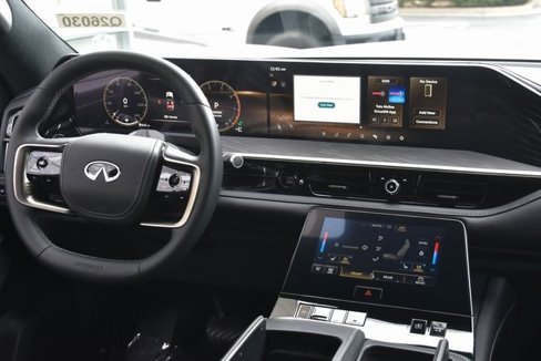 New 2026 INFINITI QX80 Autograph w/ Premium Cargo Package image 2