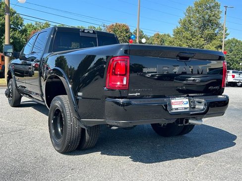 New 2025 RAM 3500 Limited image 4