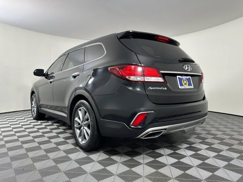 Used 2017 Hyundai Santa Fe SE image 12