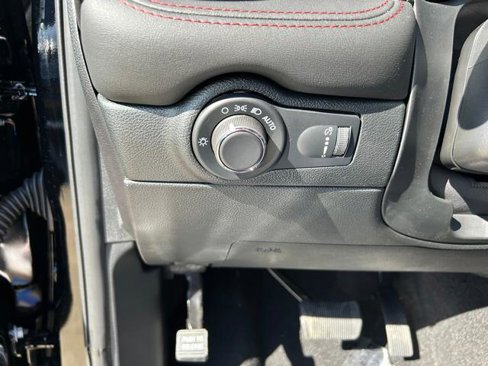 New 2026 Dodge Durango R/T w/ Blacktop Redline Package image 18