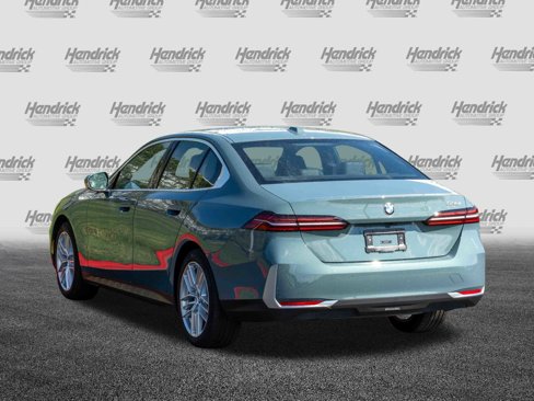 Certified 2025 BMW 530i w/ Premium Package image 7