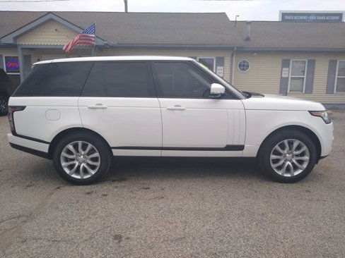 Used 2016 Land Rover Range Rover HSE image 4