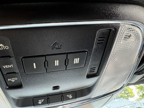 Used 2018 Dodge Charger R/T image 26