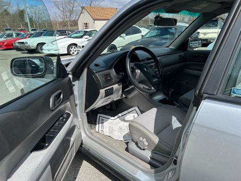 Used 2004 Subaru Forester 2.5X image 8