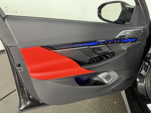 New 2026 BMW M5 w/ Carbon Package image 9
