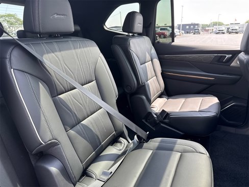 New 2026 Buick Enclave Avenir image 38