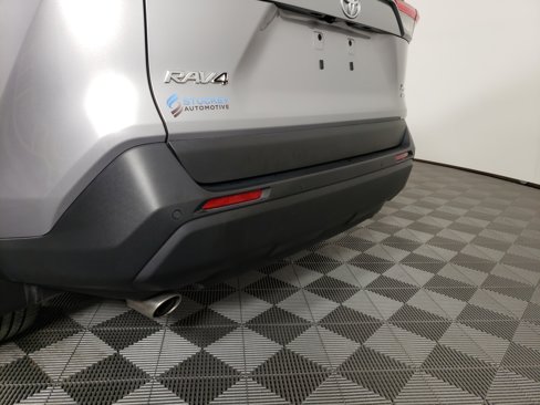 Used 2024 Toyota RAV4 XLE Premium image 7