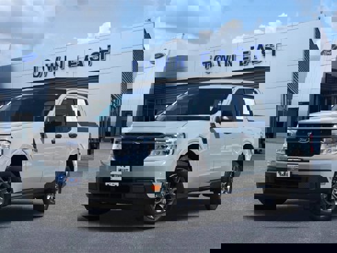 Certified 2023 Ford Maverick XLT image 1
