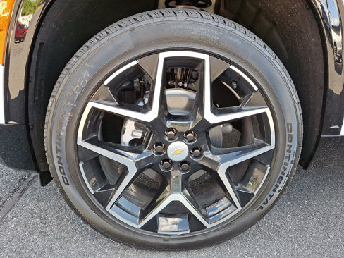 New 2026 Chevrolet Traverse High Country w/ LPO, Floor Liner Package image 4