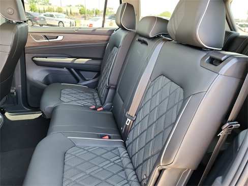 New 2025 Volkswagen Atlas SEL Premium R-Line image 16