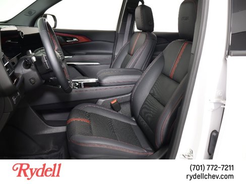Certified 2024 Chevrolet Traverse RS image 25